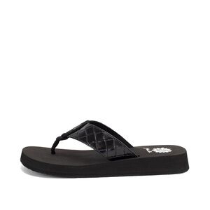 Stylish Black Quilted Flip Flops